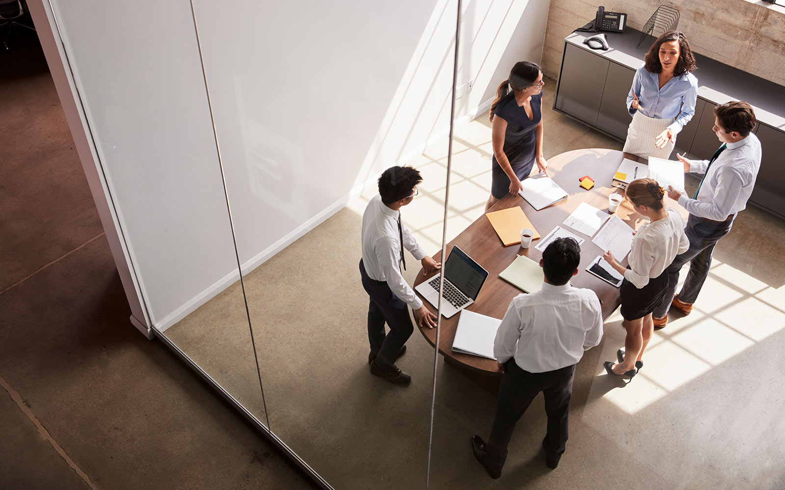 Gruppe Menschen im Workshop